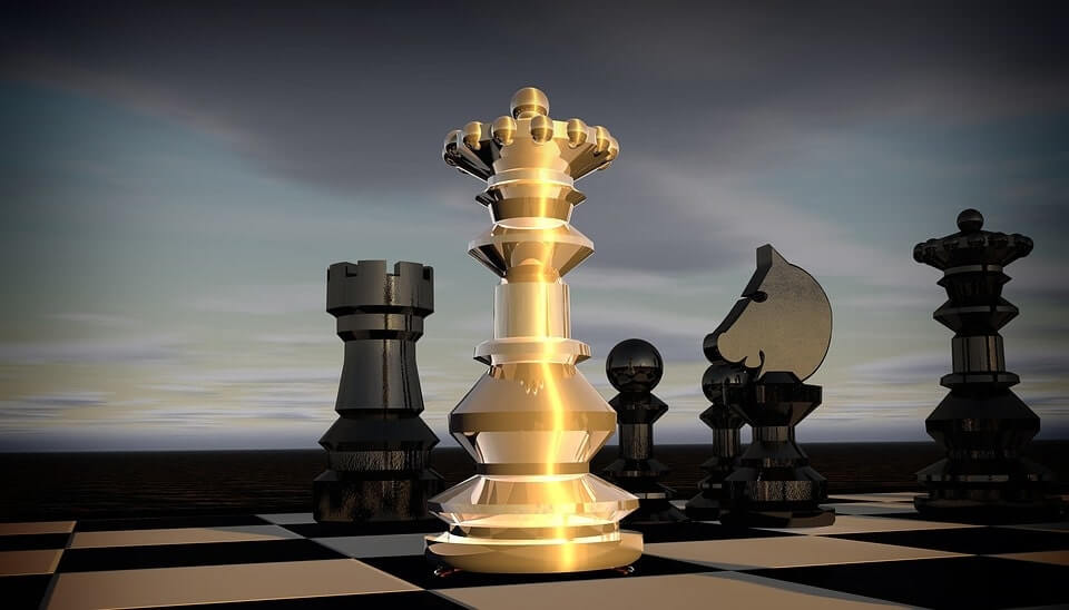 Ten Luxury Chess Sets Who Only Rich People Can Afford